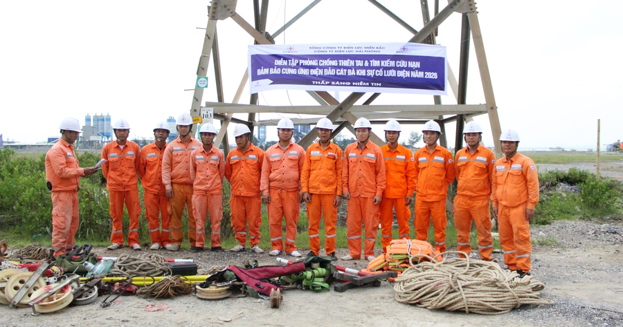 Công ty Điện lực Hải Phòng diễn tập PCTT&amp;TKCN, bảo đảm cung ứng điện cho đảo Cát Bà