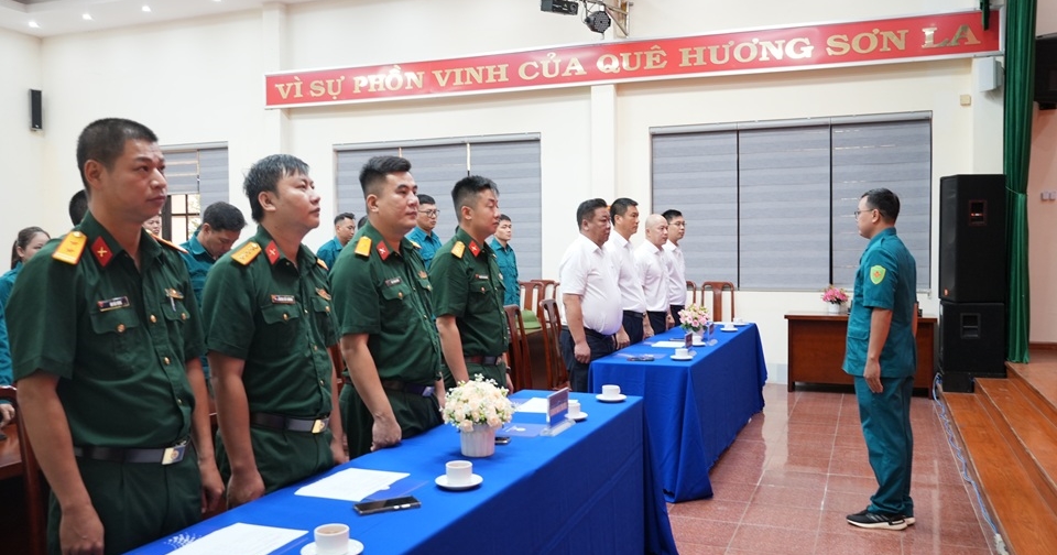 Công ty Điện lực Sơn La tổ chức huấn luyện lực lượng tự vệ năm 2026