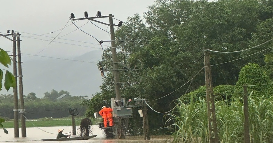 Công ty Điện lực Bắc Ninh tập trung khắc phục ảnh hưởng do bão số 4 (NARRA)