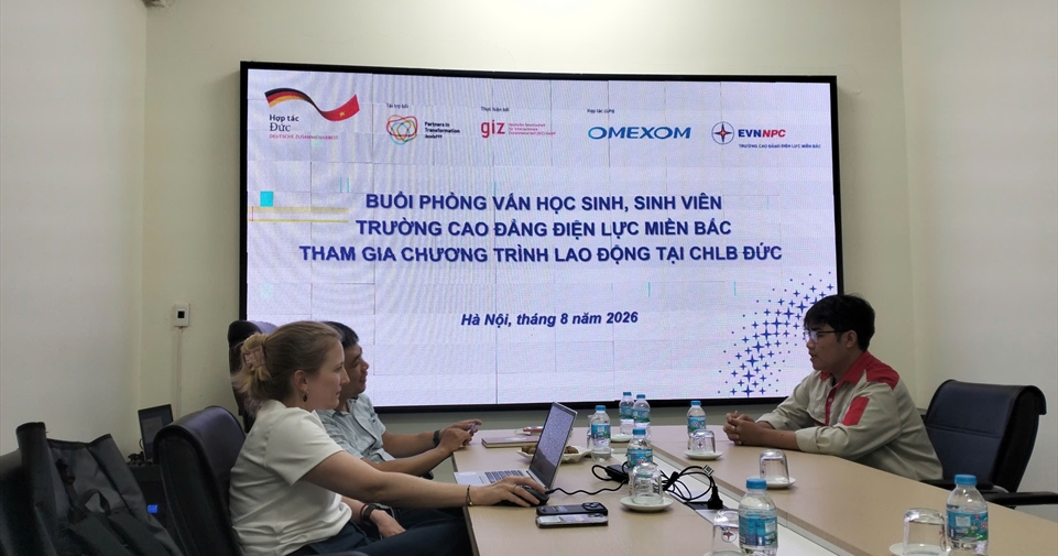 Omexom trực tiếp đánh giá 31 học sinh, sinh viên NEPC: Thử sức hôm nay, sẵn sàng cho nghề nghiệp quốc tế