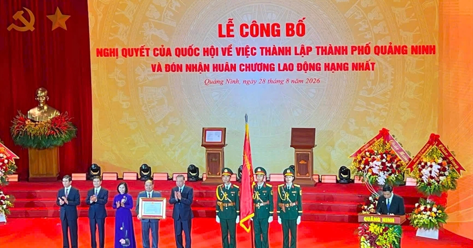 Công ty Điện lực Quảng Ninh: đảm bảo tuyệt đối nguồn điện phục vụ chuỗi sự kiện chào mừng tỉnh Quảng Ninh trở thành thành phố trực thuộc Trung ương
