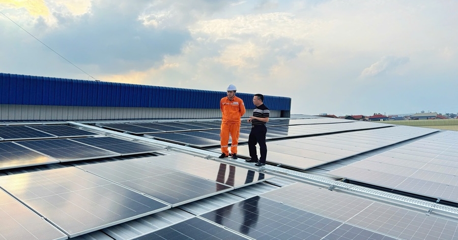 Công ty Điện lực Phú Thọ nghiệm thu giai đoạn 2 phát triển nguồn điện mặt trời mái nhà tự sản xuất, tự tiêu thụ tại Công ty CP Prime Vĩnh Phúc