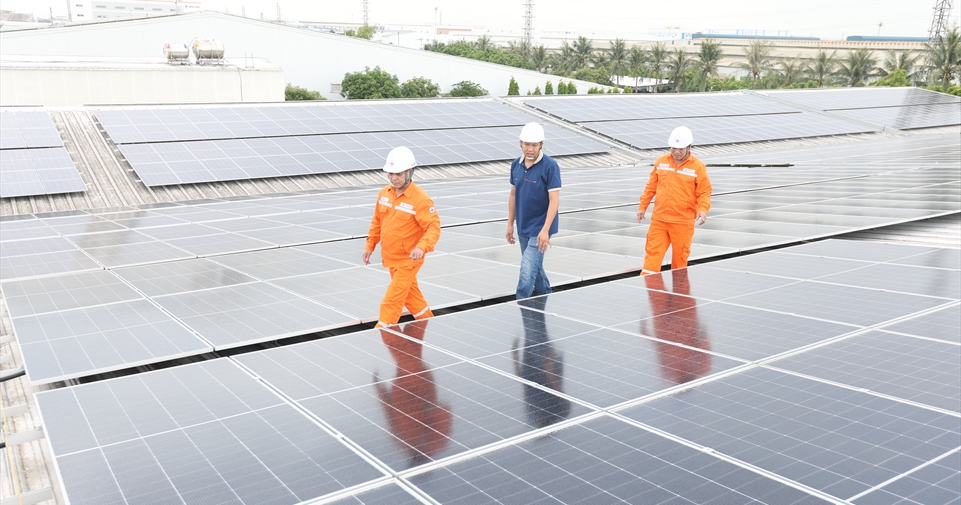 Công ty Điện lực Hưng Yên: Đồng hành cùng doanh nghiệp sử dụng năng lượng tiết kiệm, phát triển xanh