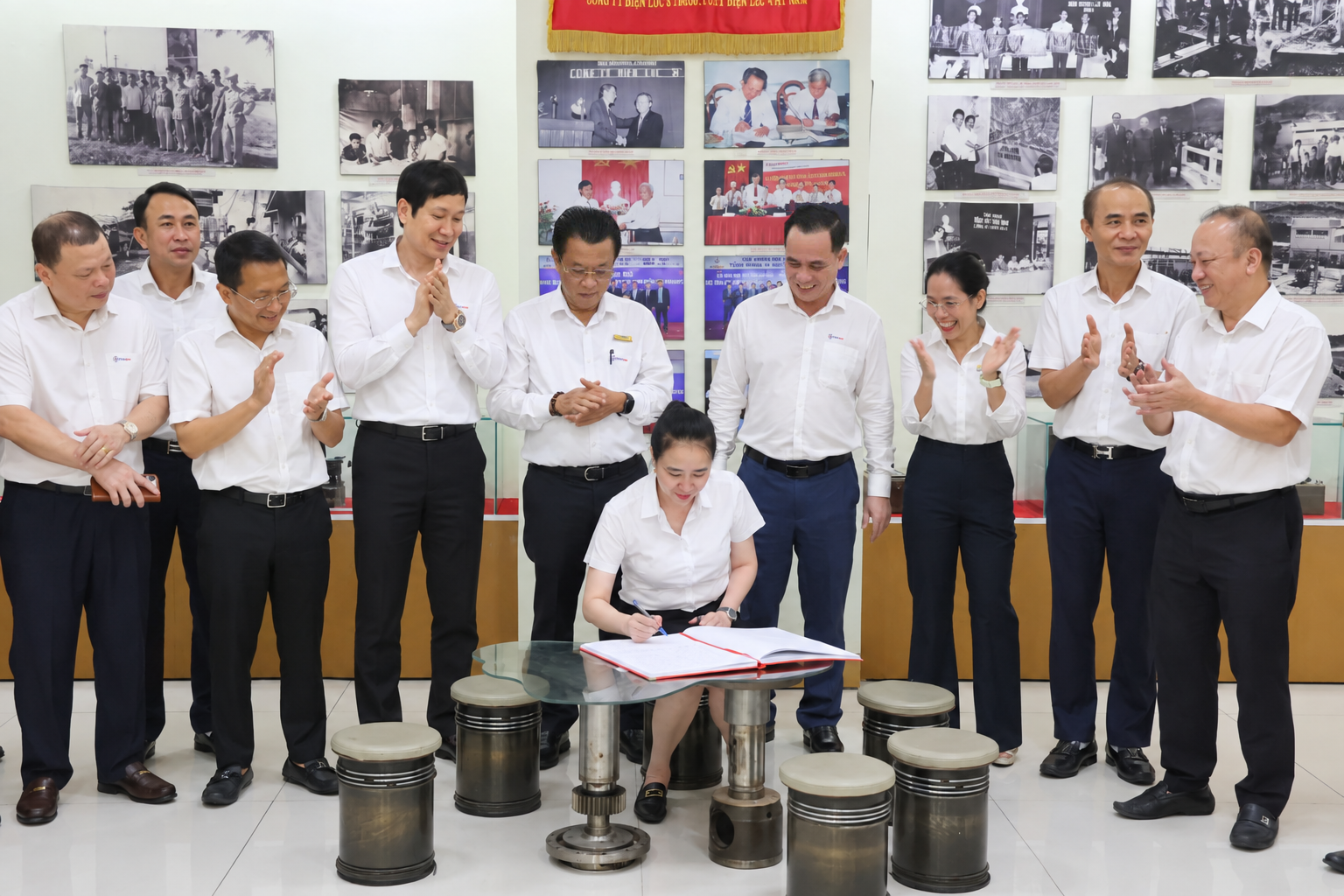 EVNCPC hop tac EVNNPC 11-9-2026 - Phuong Nam (1111)