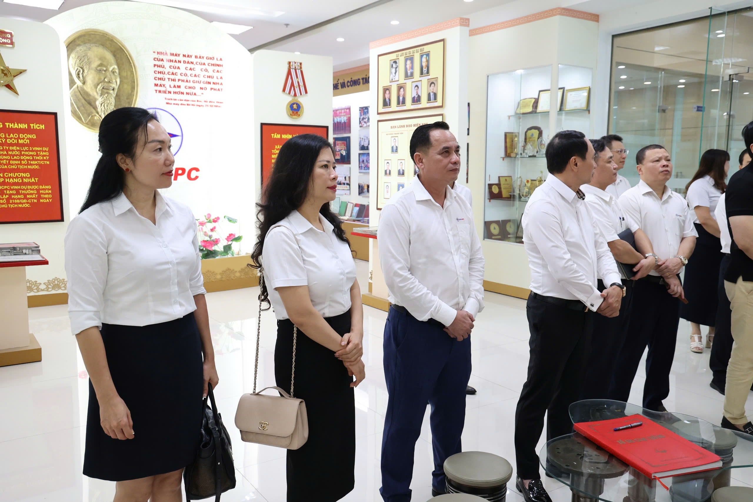 EVNCPC hop tac EVNNPC 11-9-2026 - Phuong Nam (31)