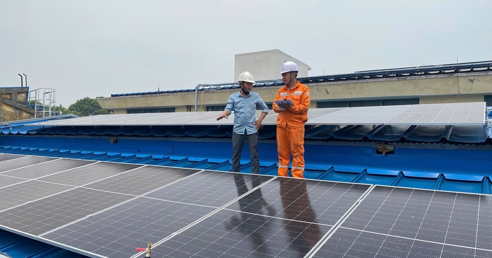Điện lực Vĩnh Yên (Công ty Điện lực Phú Thọ) vượt 370% kế hoạch phát triển điện mặt trời mái nhà tự dùng
