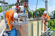 Công ty Điện lực Hà Tĩnh chủ động phương án bảo đảm vận hành lưới điện mùa mưa bão