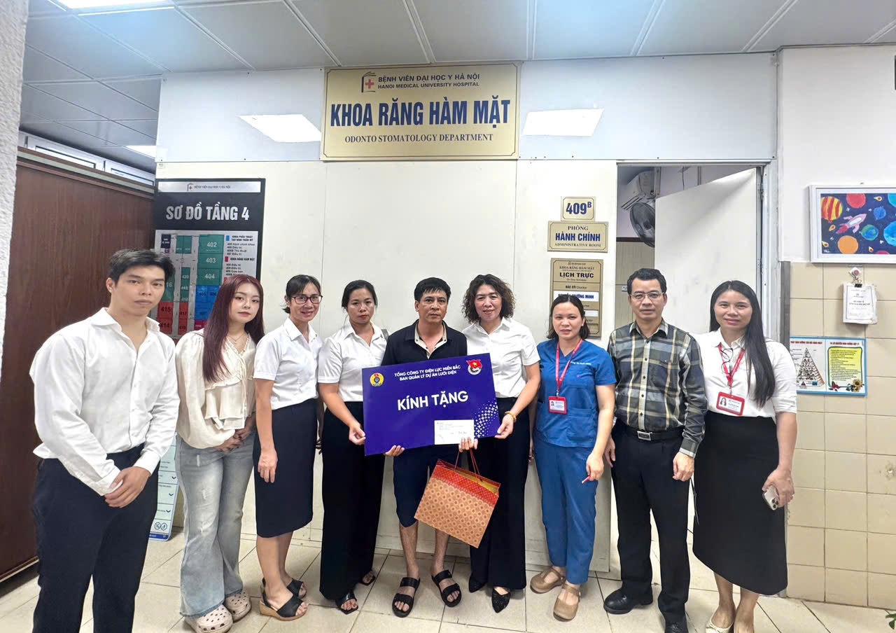 Ban QLDA lưới điện: Trao yêu thương, tiếp thêm nghị lực cho bệnh nhân có hoàn cảnh khó khăn