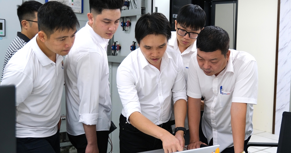 Công ty TNHH MTV Thí nghiệm điện miền Bắc đẩy mạnh đào tạo chuyên sâu, nâng cao năng lực đội ngũ kỹ thuật tại các Công ty Điện lực