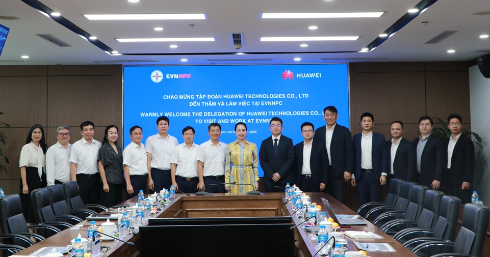 EVNNPC và Huawei trao đổi định hướng hợp tác trong chuyển đổi số và phát triển lưới điện thông minh
