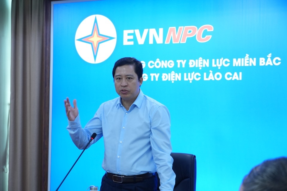 21.2 Dương Quốc Huy  