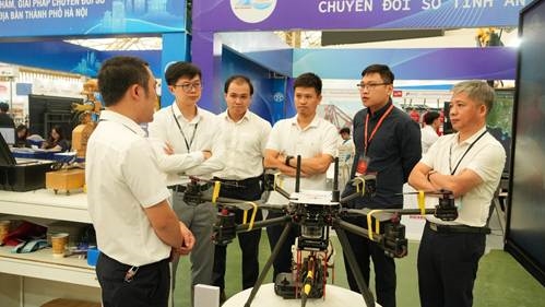Công ty Dịch vụ Điện lực miền Bắc giới thiệu sản phẩm công nghệ tại Diễn đàn Chuyển đổi số quốc gia năm 2026