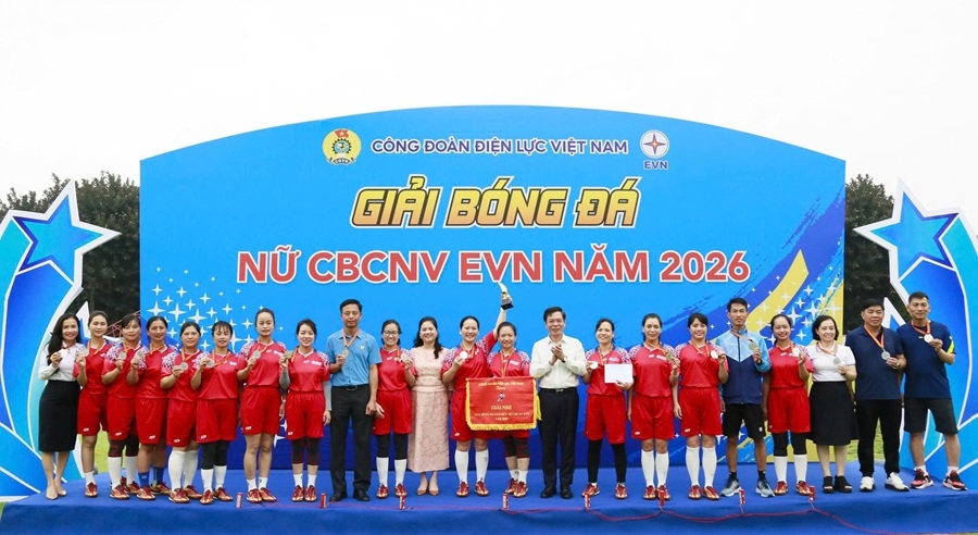 sua 2 Chị Giang giải bong đá nữ 2026