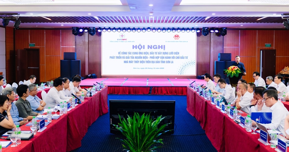 EVNNPC tăng cường phối hợp vận hành các nhà máy thủy điện, thúc đẩy phát triển nguồn và lưới điện tại Sơn La