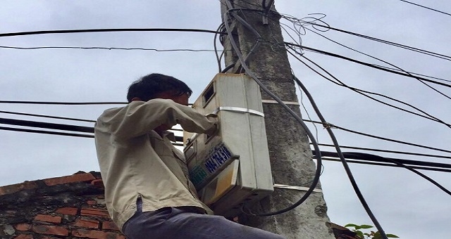 Công ty Điện lực Hưng Yên tăng cường kiểm tra xử lý vi phạm sử dụng điện 